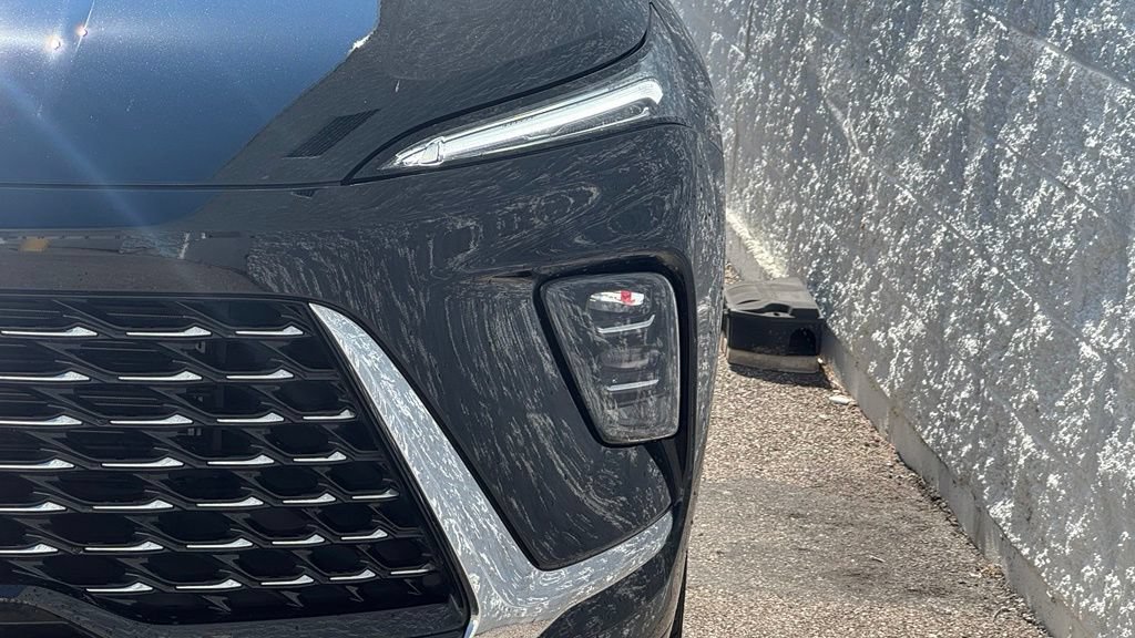 Used 2025 Buick Enclave Avenir w/ LPO, Floor Liner Package FWD image 9