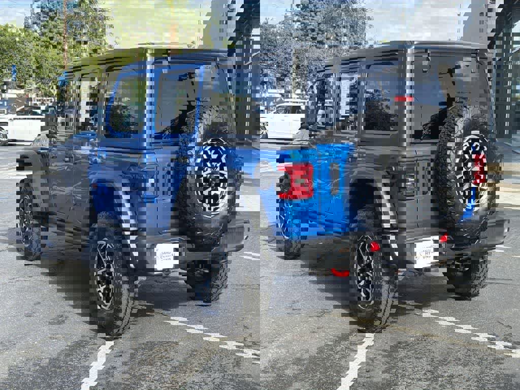 Used 2024 Jeep Wrangler Unlimited Rubicon image 4