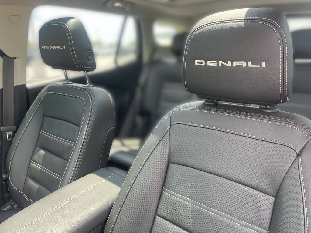 Used 2024 GMC Terrain Denali w/ Black Diamond Edition AWD/4WD image 18