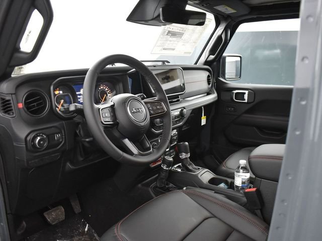 New 2026 Jeep Wrangler Unlimited Rubicon w/ Xtreme 35 Tire Package image 12