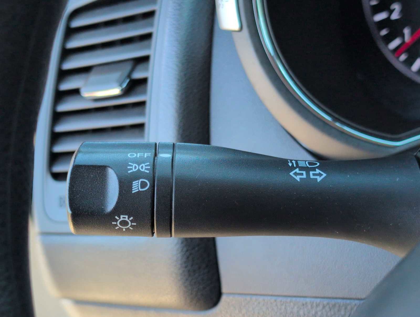 Used 2012 Nissan Murano S FWD image 26