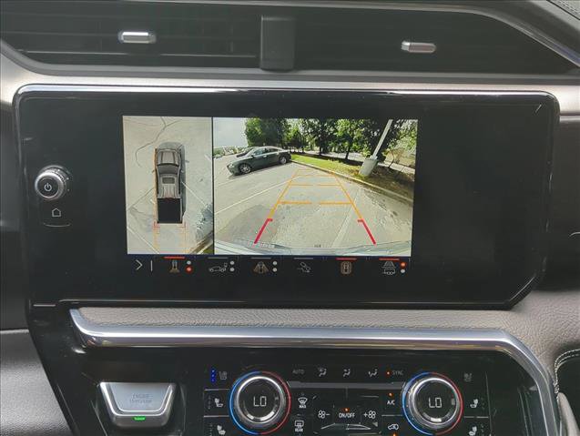 Used 2025 GMC Sierra 1500 Denali w/ Denali Reserve Package AWD/4WD image 9