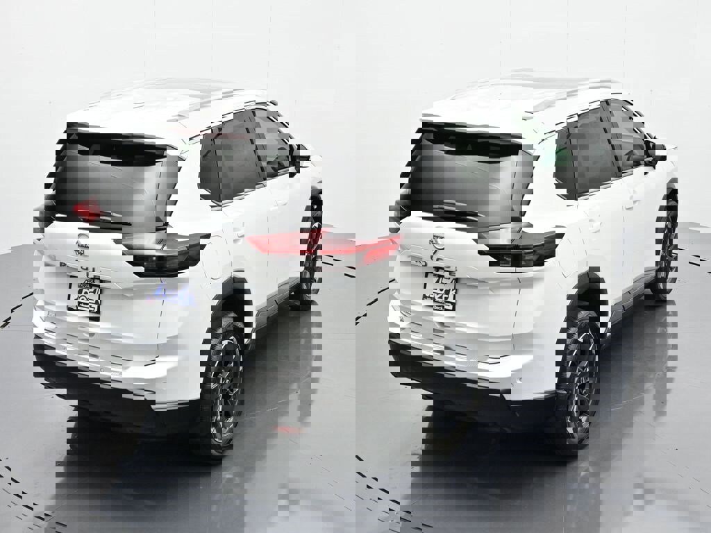 New 2026 Nissan Rogue SV w/ SV Premium Package image 32