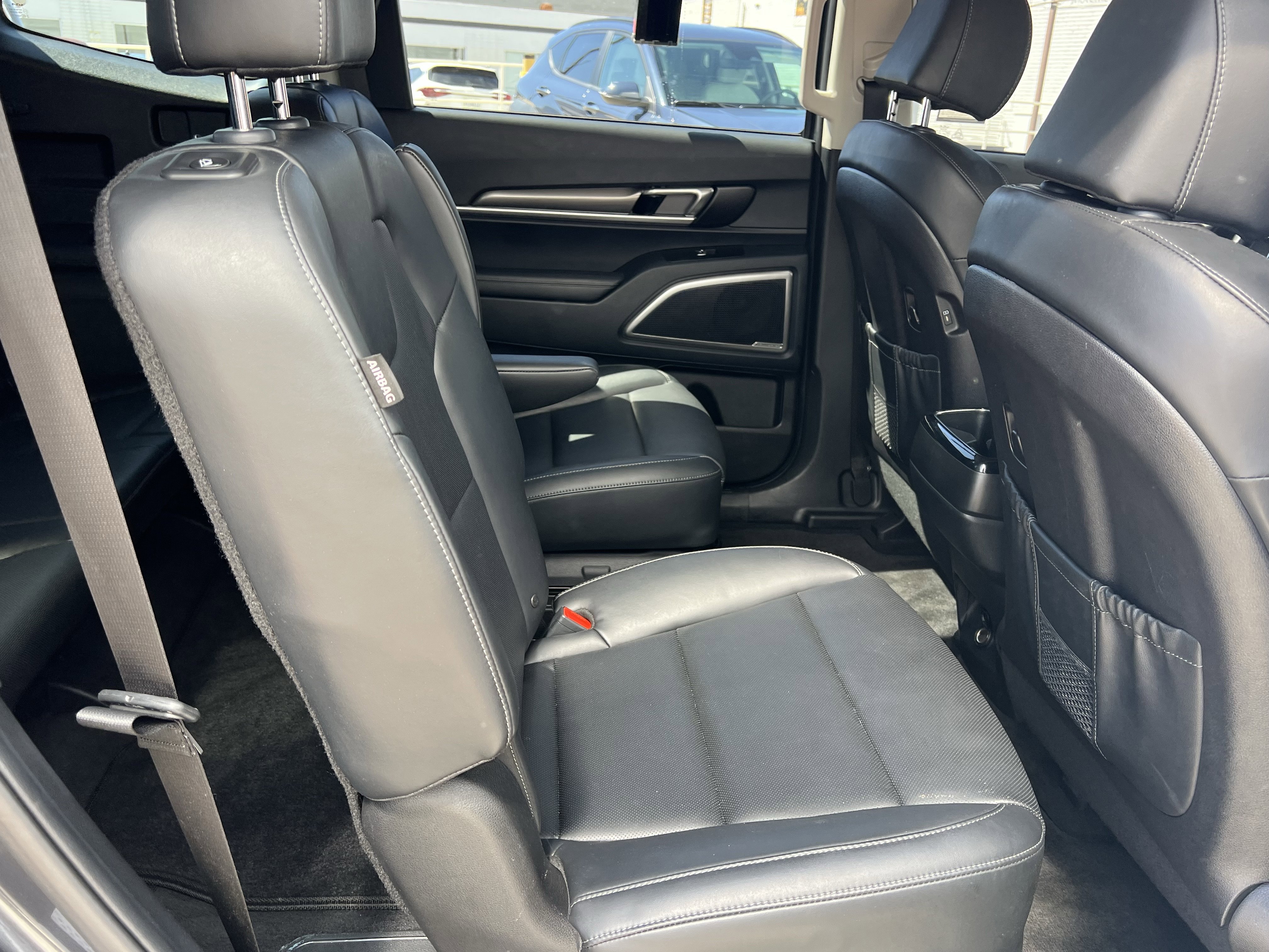 Used 2024 Kia Telluride S image 14