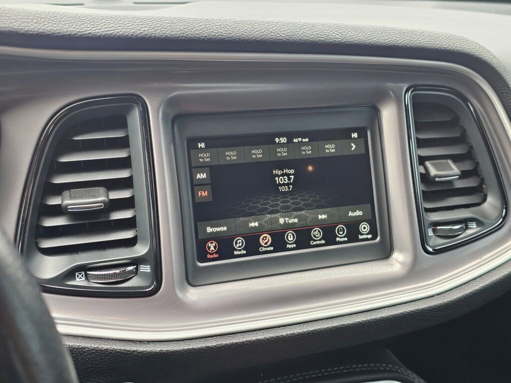 Used 2022 Dodge Challenger SXT w/ Blacktop Package image 29