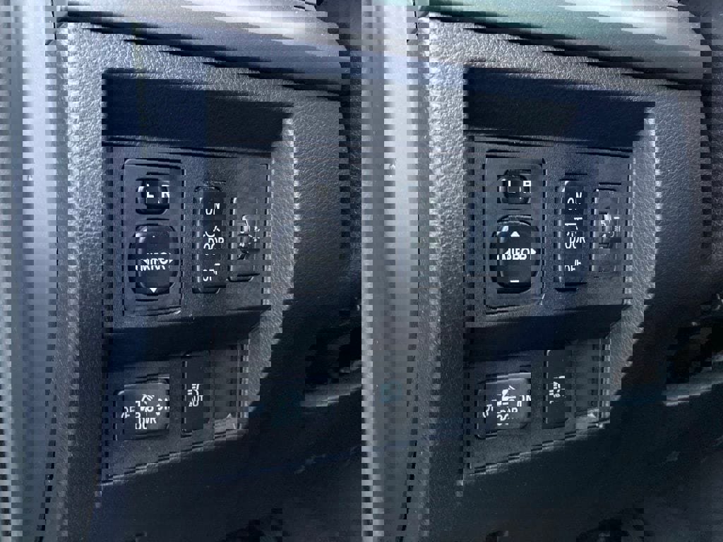 Used 2018 Toyota Tundra SR5 RWD image 14