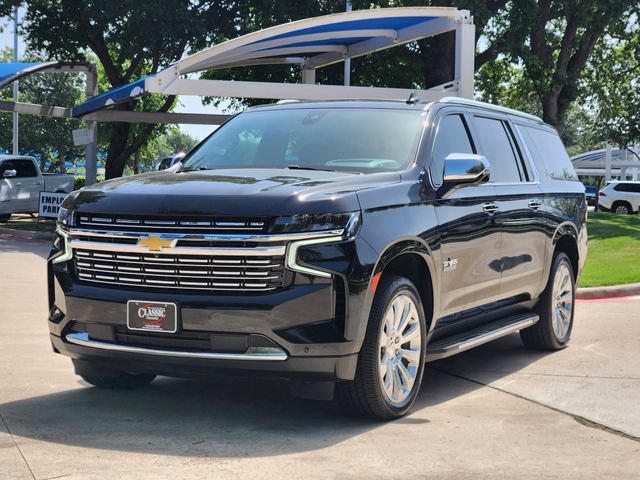 Used 2021 Chevrolet Suburban Premier w/ Premium Package RWD image 13