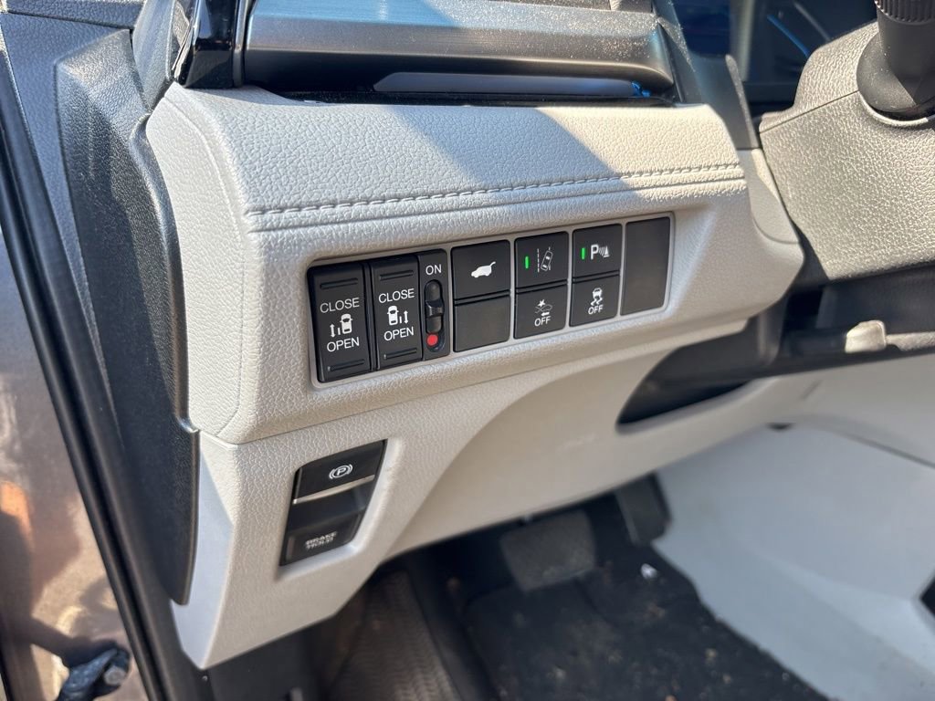 Used 2019 Honda Odyssey Elite image 20
