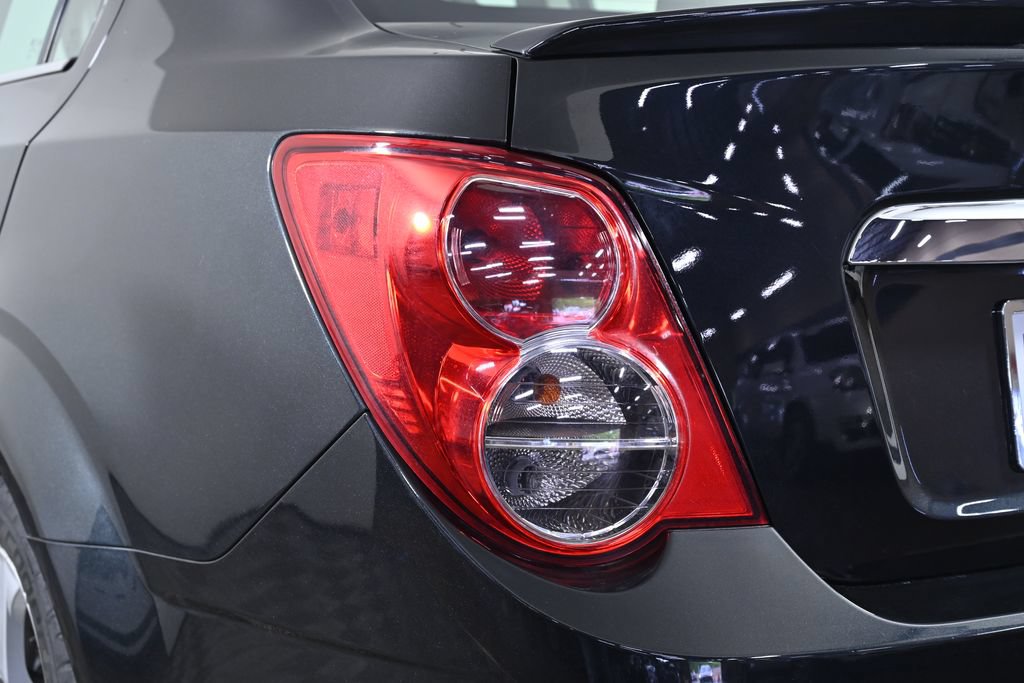 Used 2015 Chevrolet Sonic LTZ w/ Advanced Safety Package FWD image 9