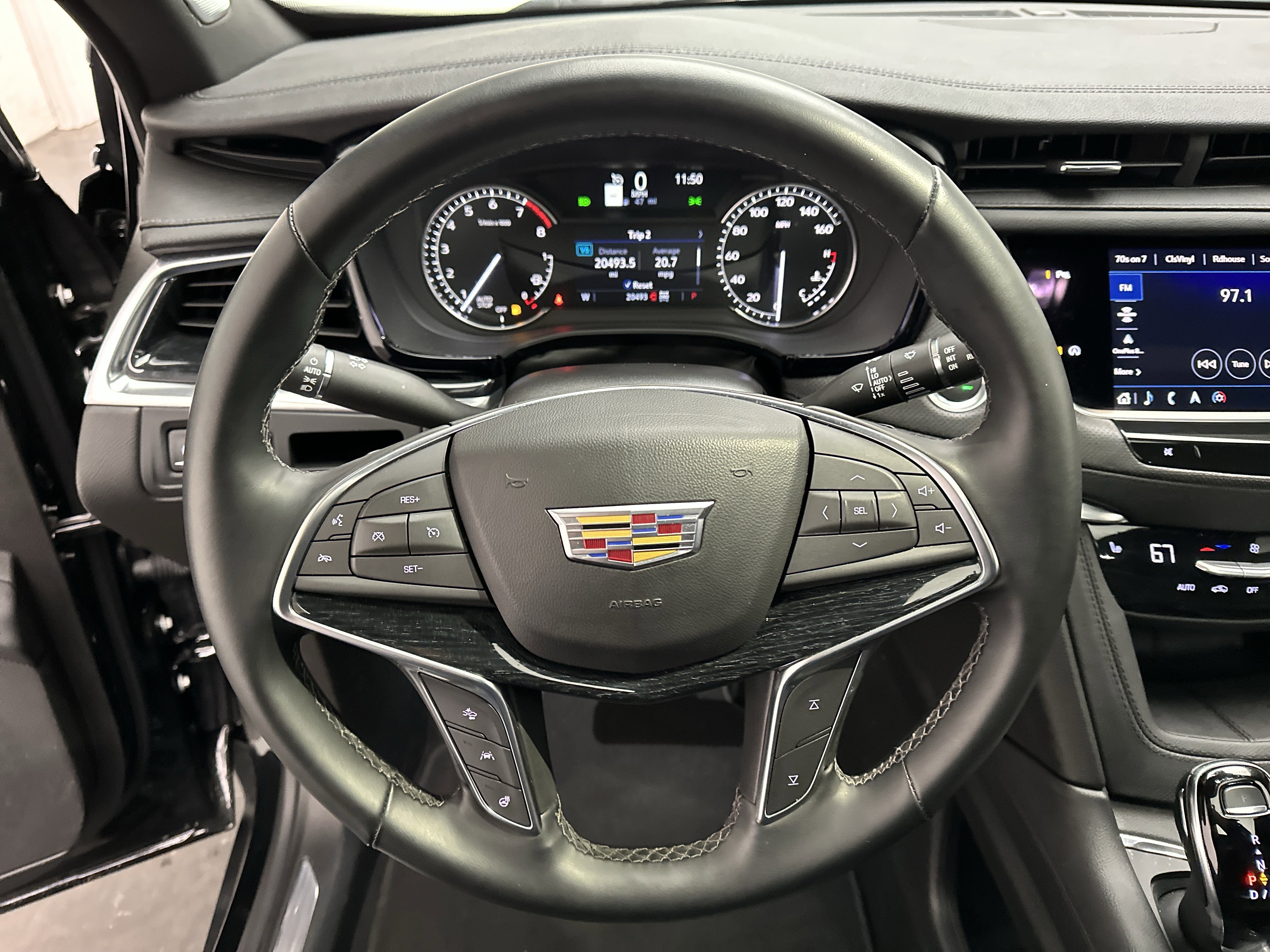 Used 2025 Cadillac XT5 Premium Luxury image 29