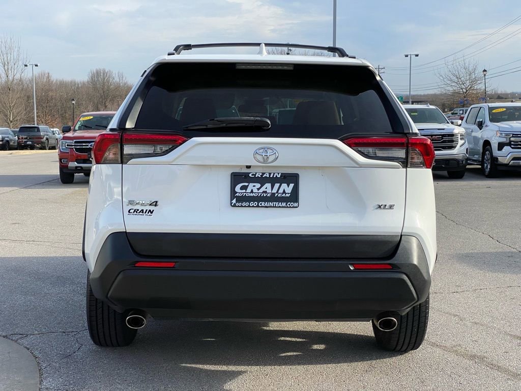 Used 2019 Toyota RAV4 XLE w/ Convenience Package image 6