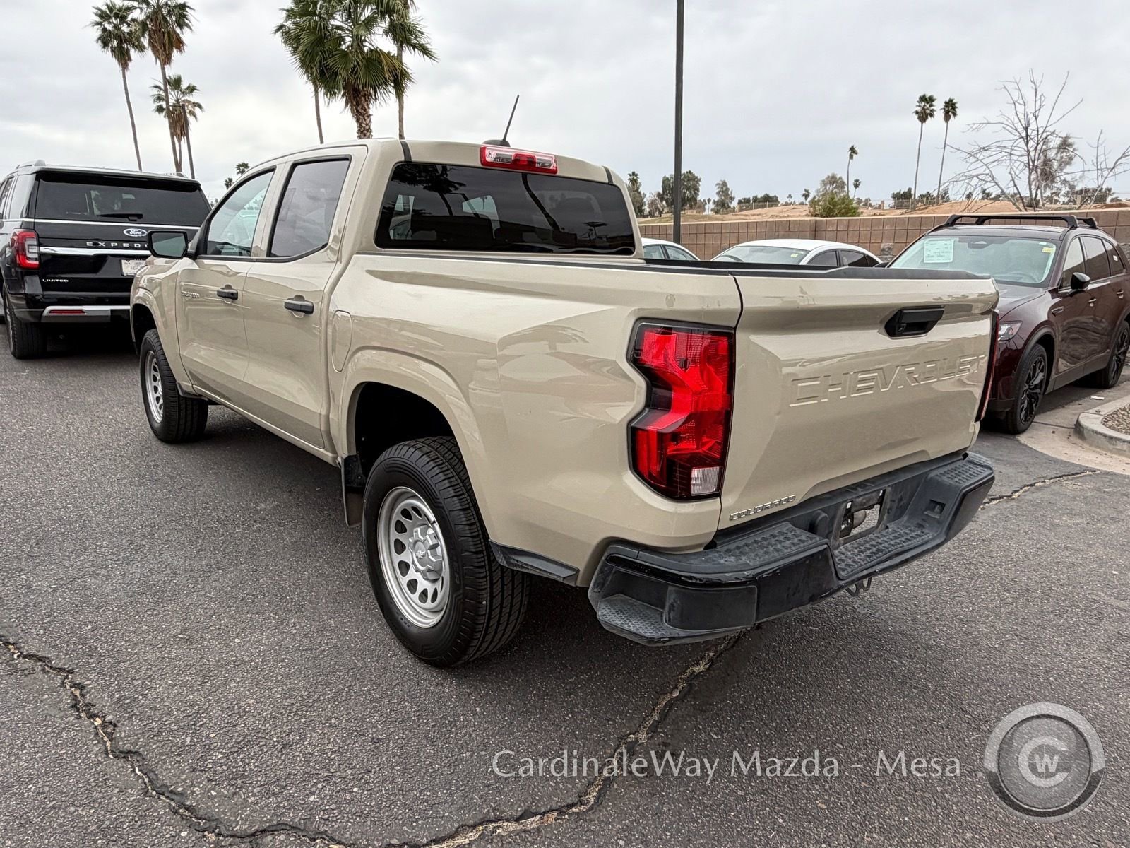 Used 2023 Chevrolet Colorado W/T image 4