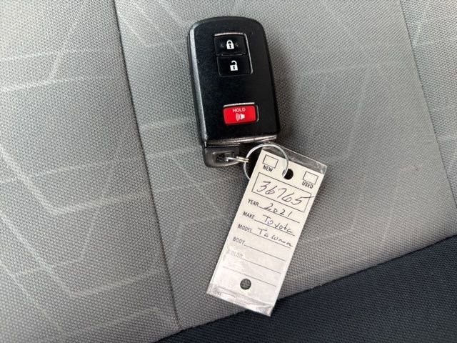 Used 2021 Toyota Tacoma TRD Off-Road AWD/4WD image 24