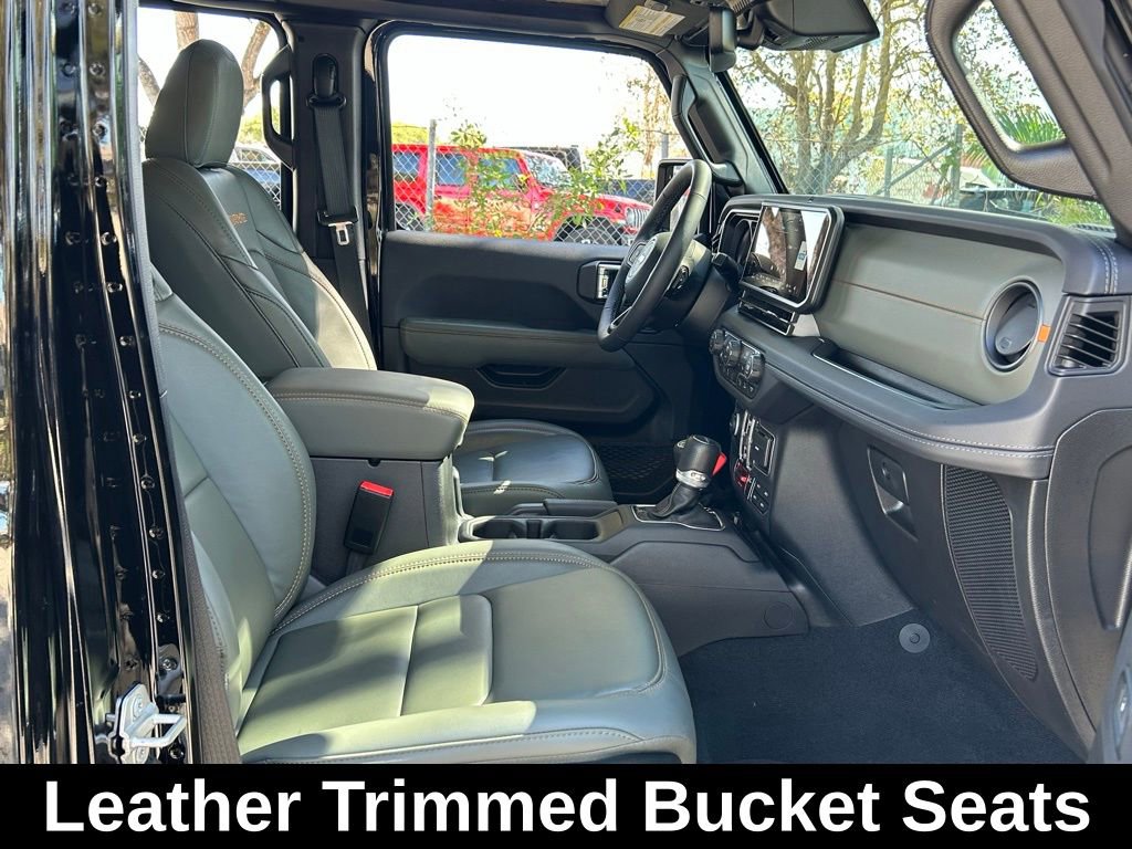Used 2025 Jeep Gladiator Mojave image 40