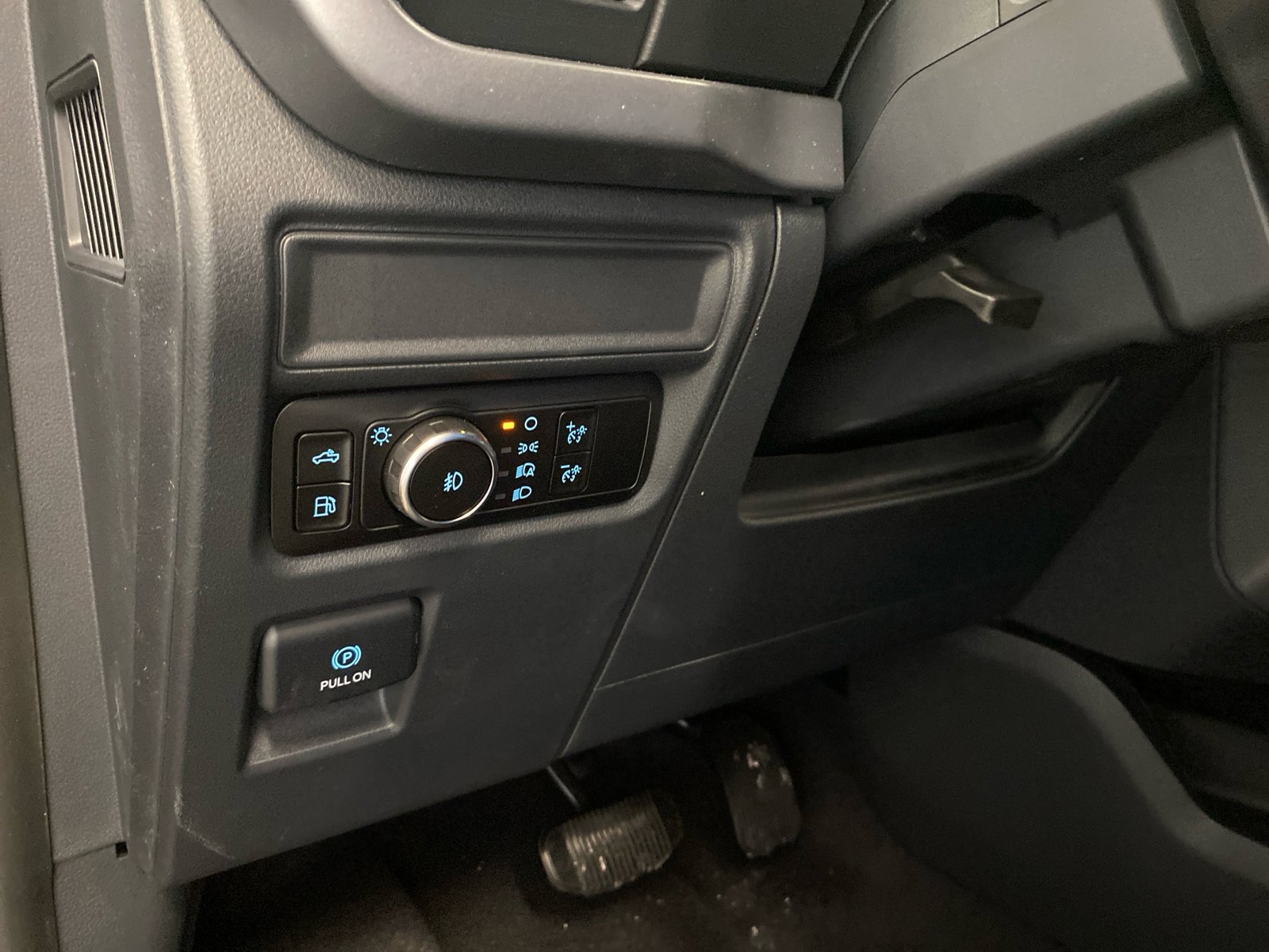 New 2026 Ford F150 XLT w/ Mobile Office Package AWD/4WD image 25