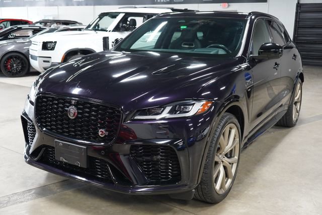 Used 2023 Jaguar F-PACE SVR AWD/4WD image 2