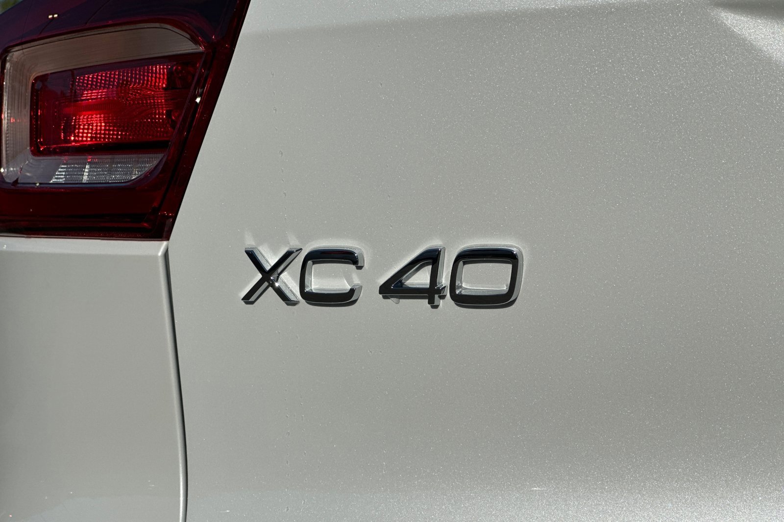 New 2026 Volvo XC40 B5 Plus w/ Protection Package Premier image 12