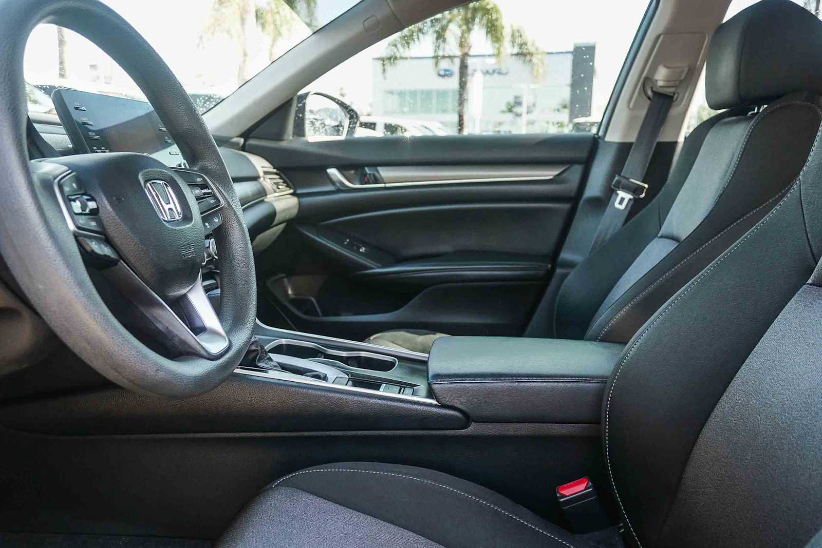 Used 2018 Honda Accord LX image 17