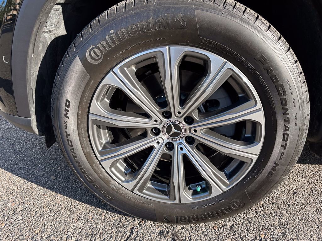 Used 2024 Mercedes-Benz GLC 300 4MATIC image 44