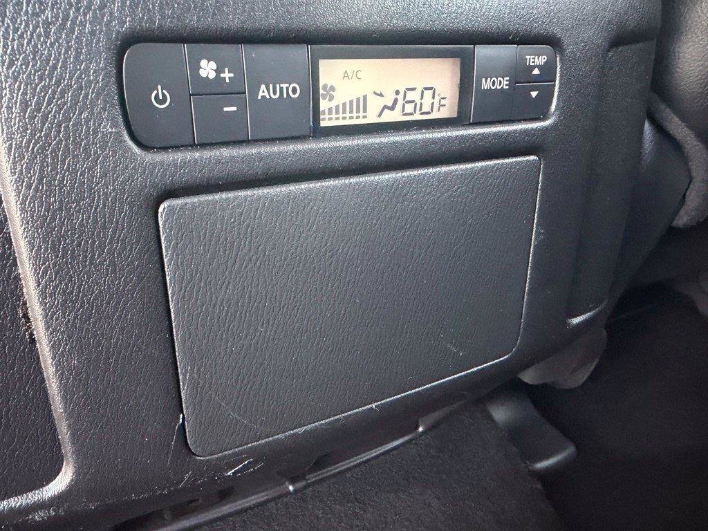 Used 2024 Nissan Armada SL w/ Captain's Chairs Package AWD/4WD image 15