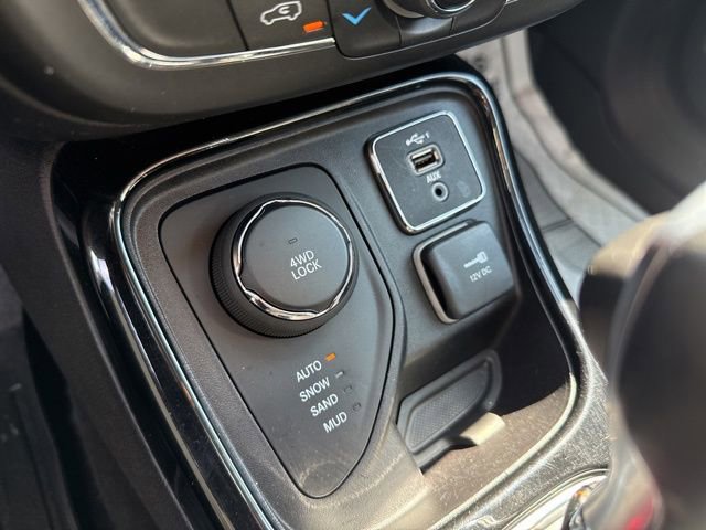 Used 2021 Jeep Compass Limited image 34