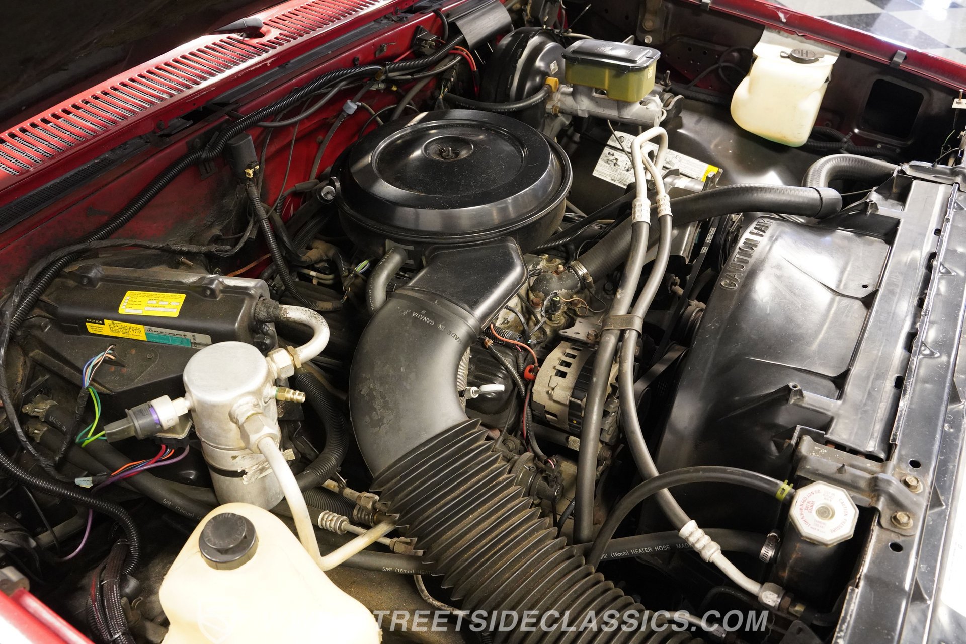 Used 1987 Chevrolet Suburban 2WD image 35