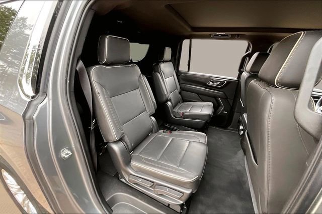 Used 2021 GMC Yukon XL SLT w/ SLT Luxury Plus Package image 17
