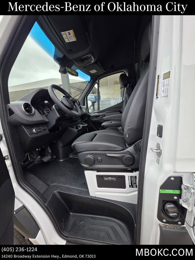 Used 2026 Mercedes-Benz Sprinter 2500 image 14