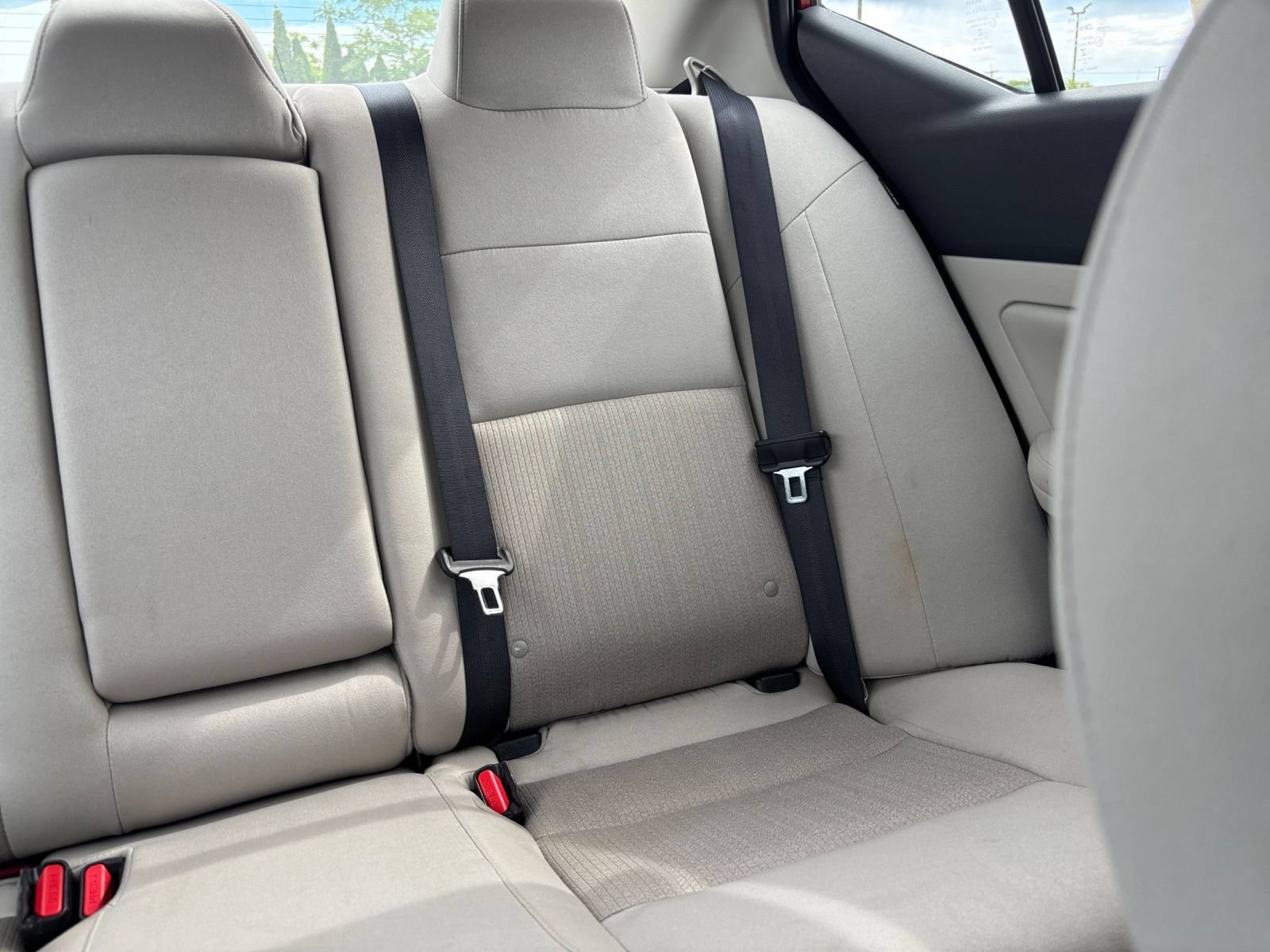 Used 2025 Nissan Altima 2.5 SV FWD image 36