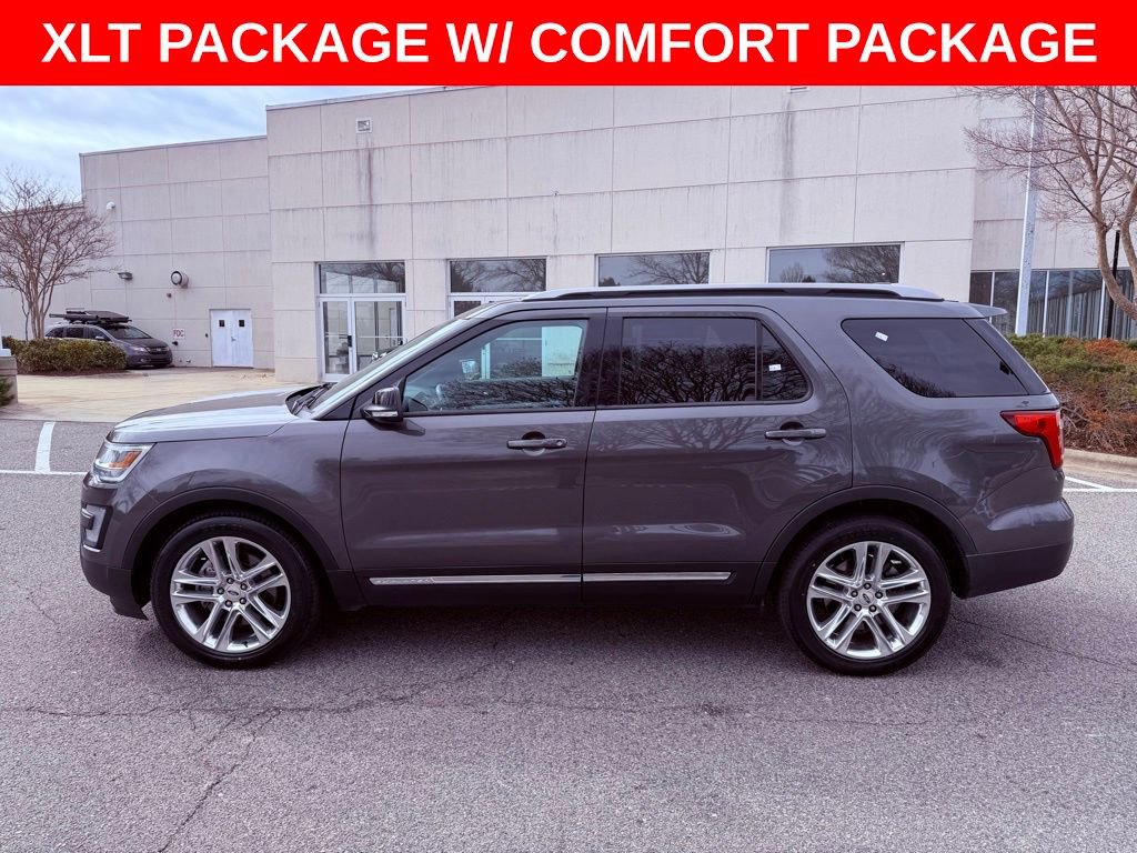 Used 2017 Ford Explorer XLT w/ Equipment Group 202A image 4