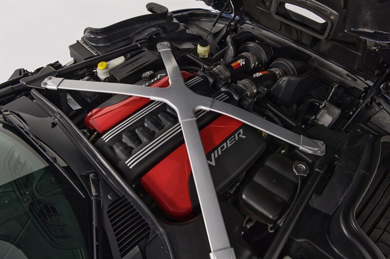 Used 2014 SRT Viper GTS w/ GTS Laguna Interior Package RWD image 44