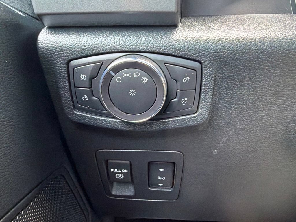 Used 2020 Ford F150 XLT w/ Equipment Group 302A Luxury AWD/4WD image 15