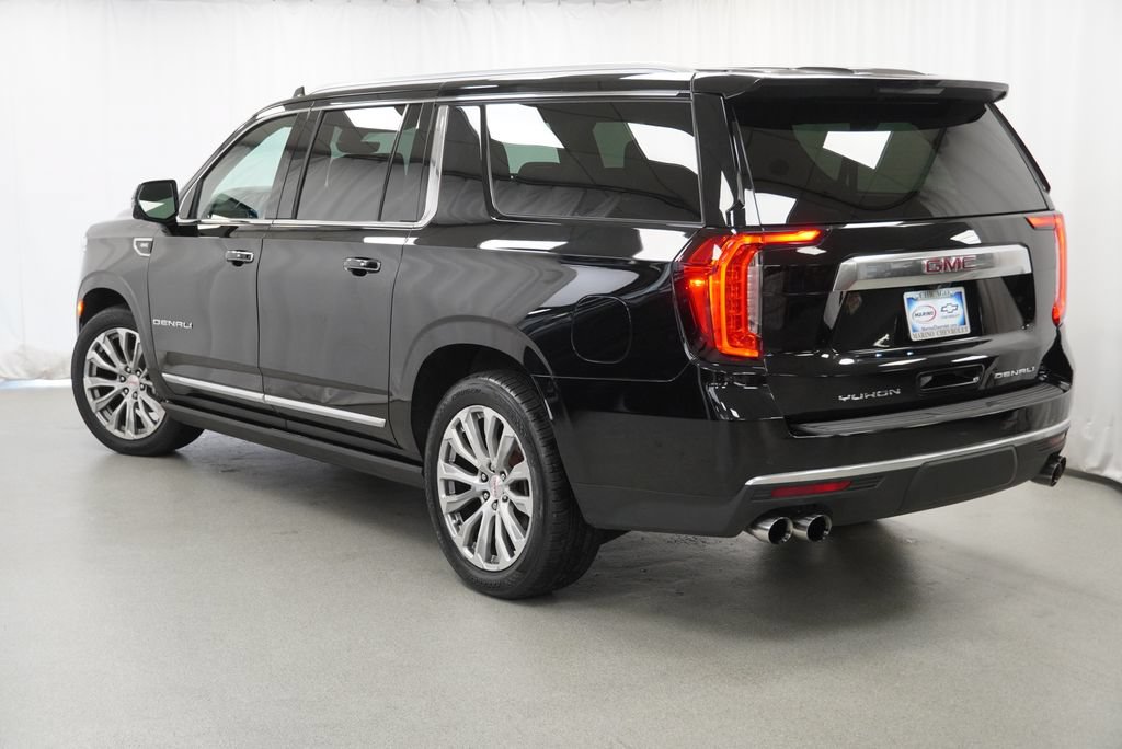 Used 2021 GMC Yukon XL Denali w/ Denali Ultimate Package AWD/4WD image 14