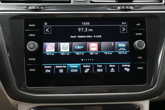 Used 2023 Volkswagen Tiguan SE R-Line FWD image 20