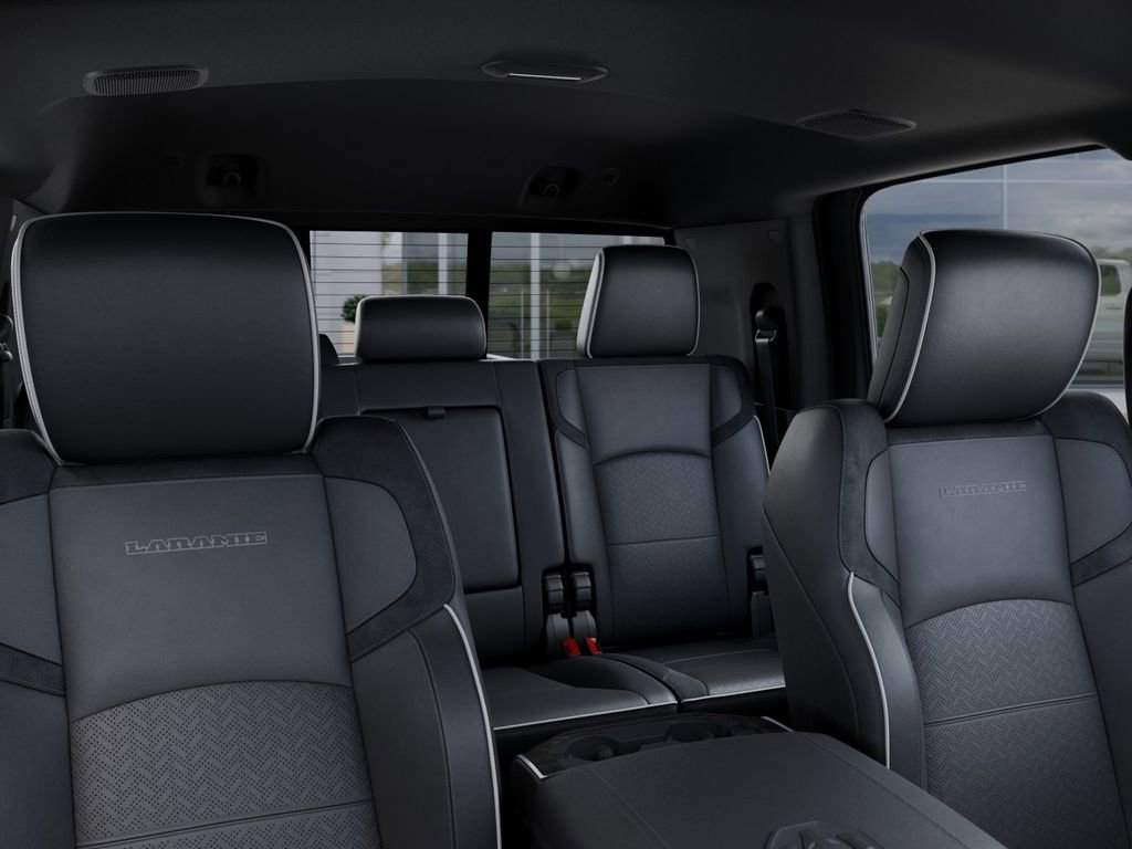 New 2026 RAM 3500 Laramie AWD/4WD image 27