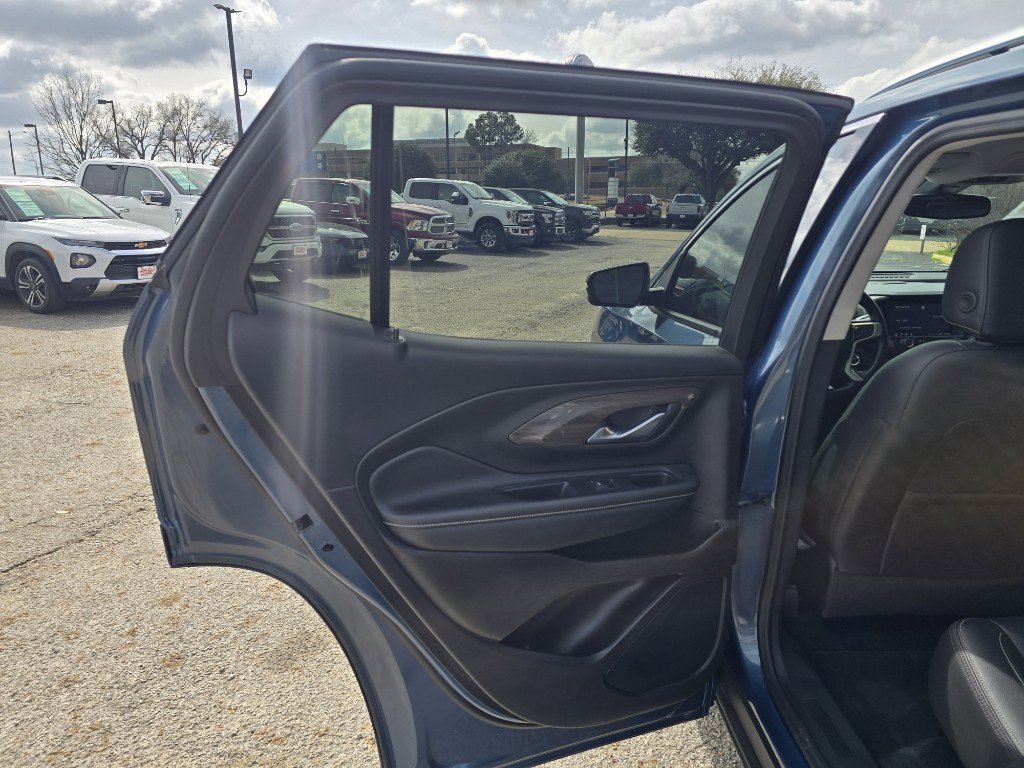 Used 2024 GMC Terrain Denali image 17