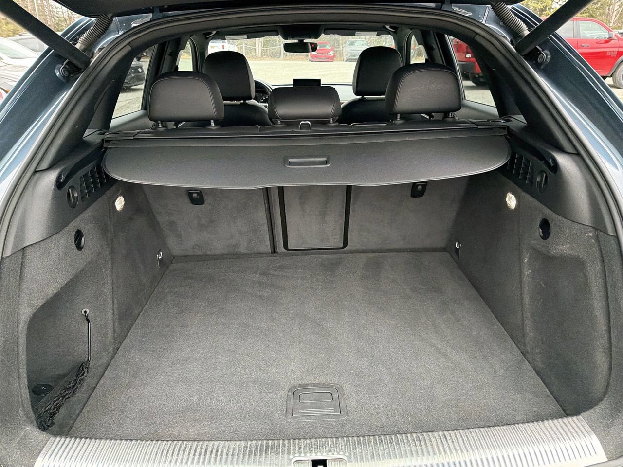 Used 2018 Audi Q3 2.0T Premium Plus w/ Premium Plus Package AWD/4WD image 22