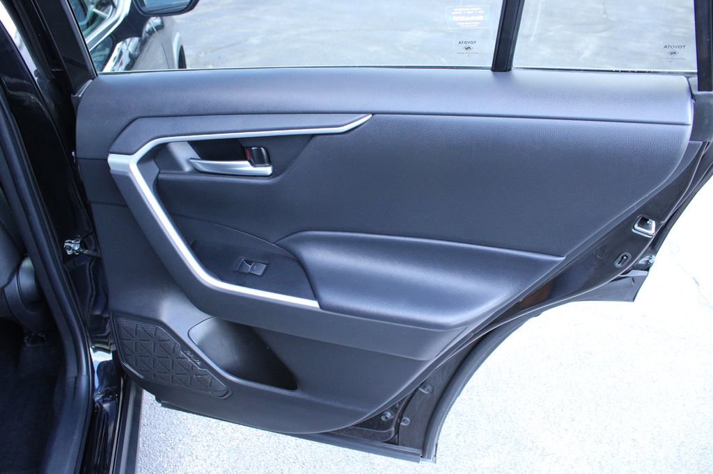 Used 2023 Toyota RAV4 XLE AWD/4WD image 14