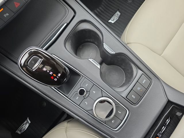 Used 2021 Cadillac XT4 Luxury w/ Cold Weather Package AWD/4WD image 28