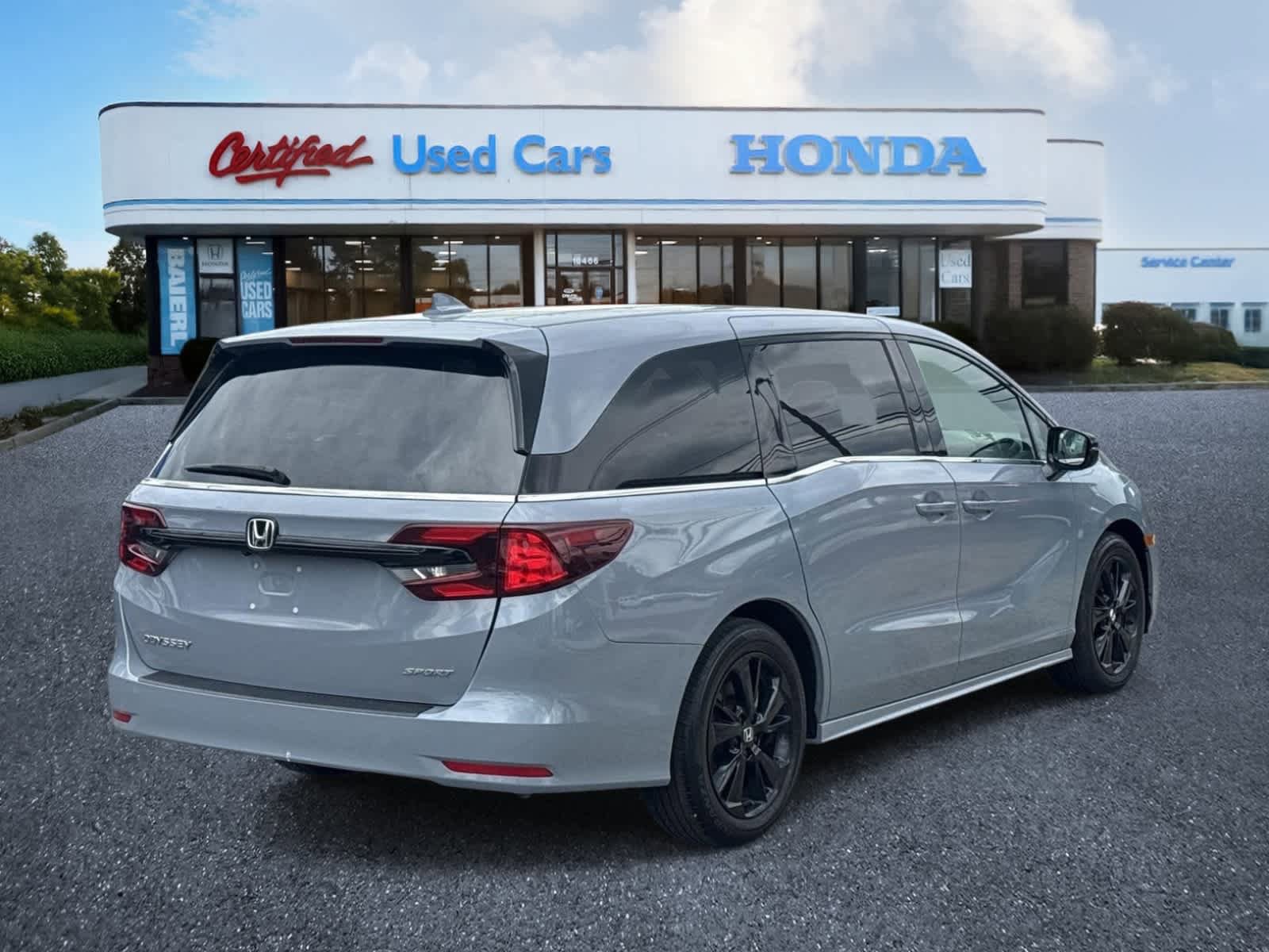 Used 2024 Honda Odyssey Sport image 5