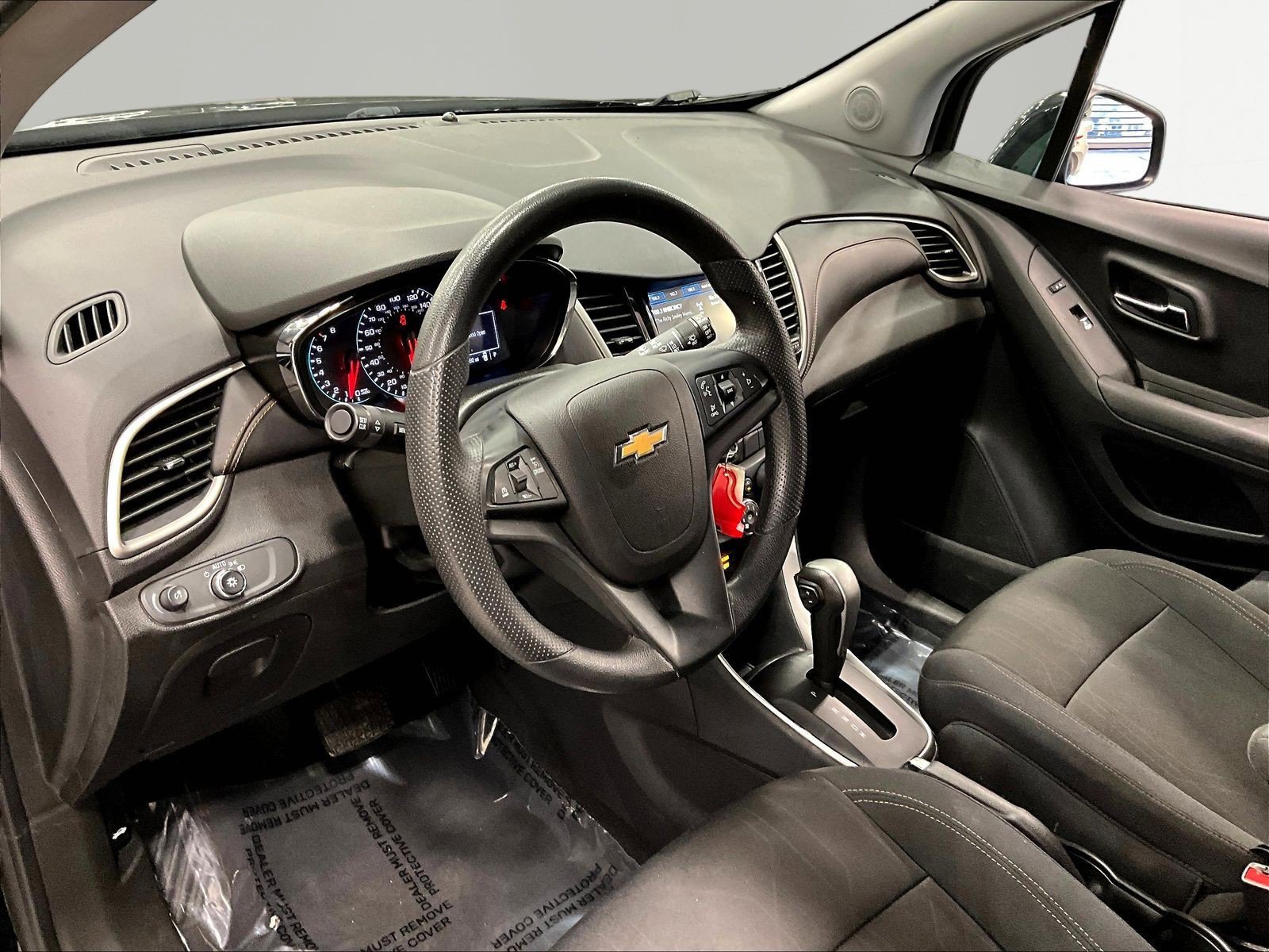Used 2019 Chevrolet Trax LT FWD image 17