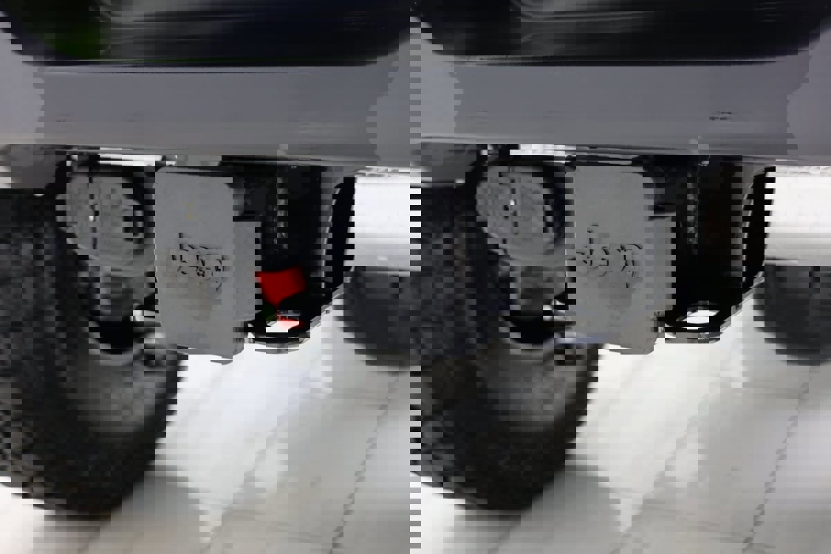 Used 2025 Jeep Wrangler Unlimited Rubicon image 15