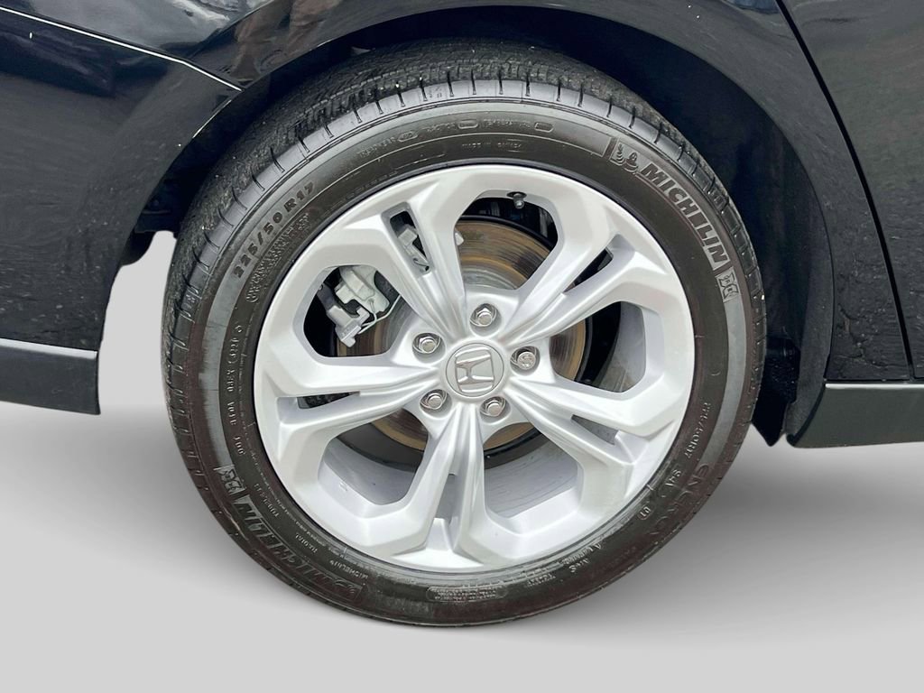 Used 2025 Honda Accord LX image 9