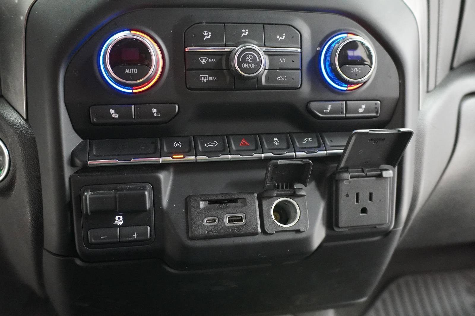 Used 2020 Chevrolet Silverado 1500 LT w/ Texas Edition RWD image 24