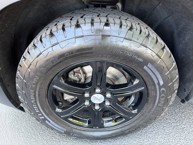 Used 2022 GMC Acadia AT4 w/ Trailering Package AWD/4WD image 11
