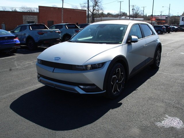 New 2024 Hyundai Ioniq 5 SEL image 3