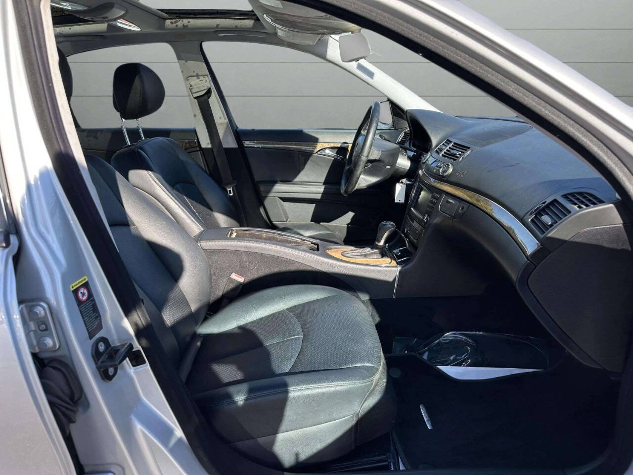 Used 2007 Mercedes-Benz E 350 4MATIC Sedan w/ Premium Pkg 1 image 18