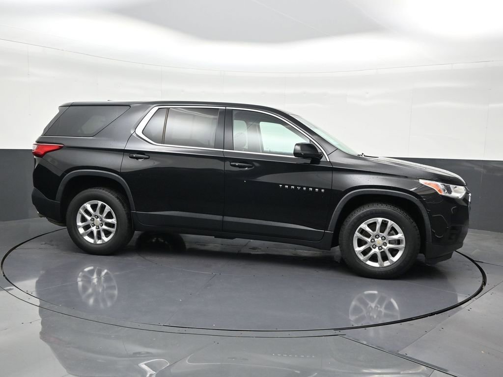 Used 2019 Chevrolet Traverse LS image 7
