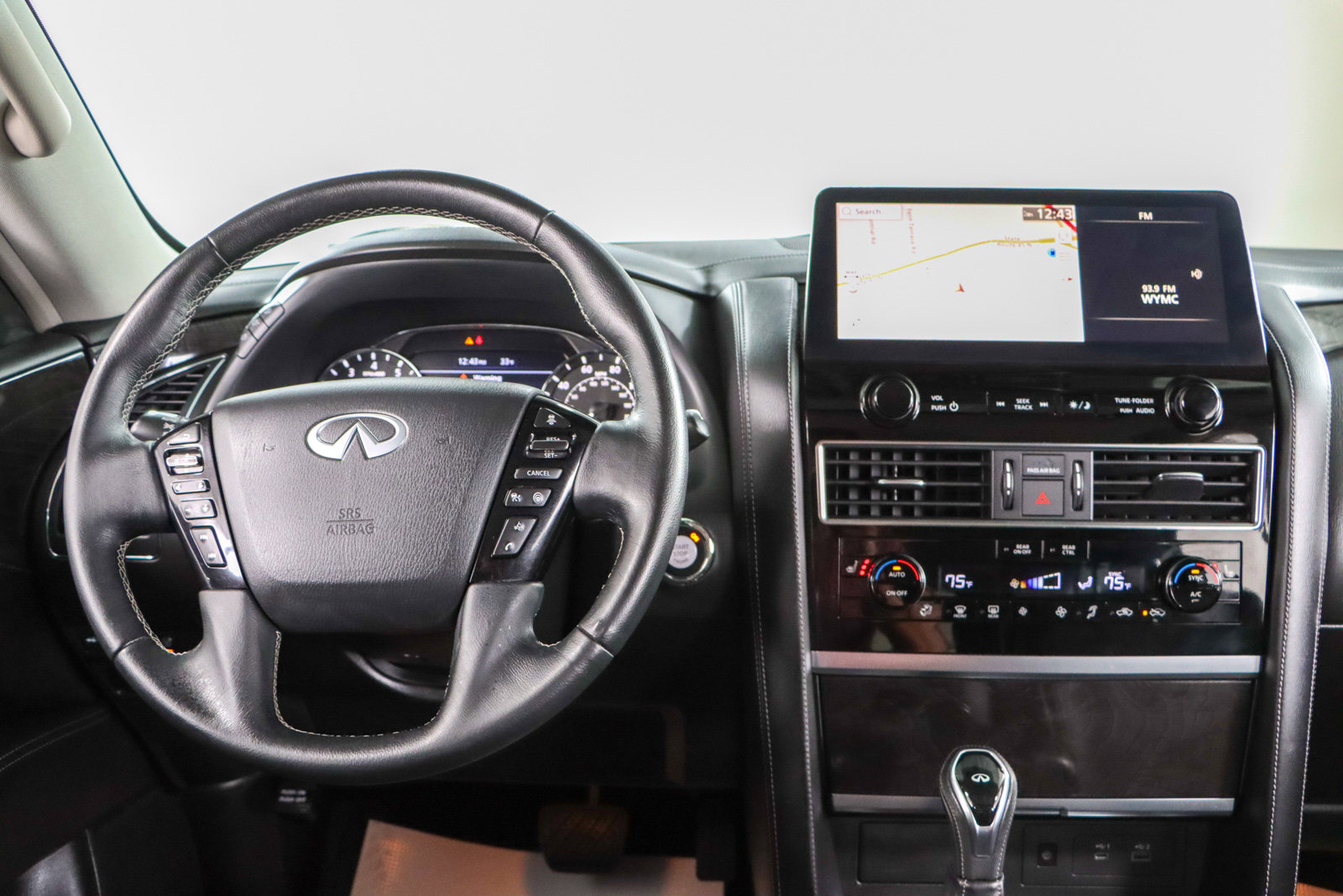 Used 2022 INFINITI QX80 Luxe w/ Cargo Package image 18