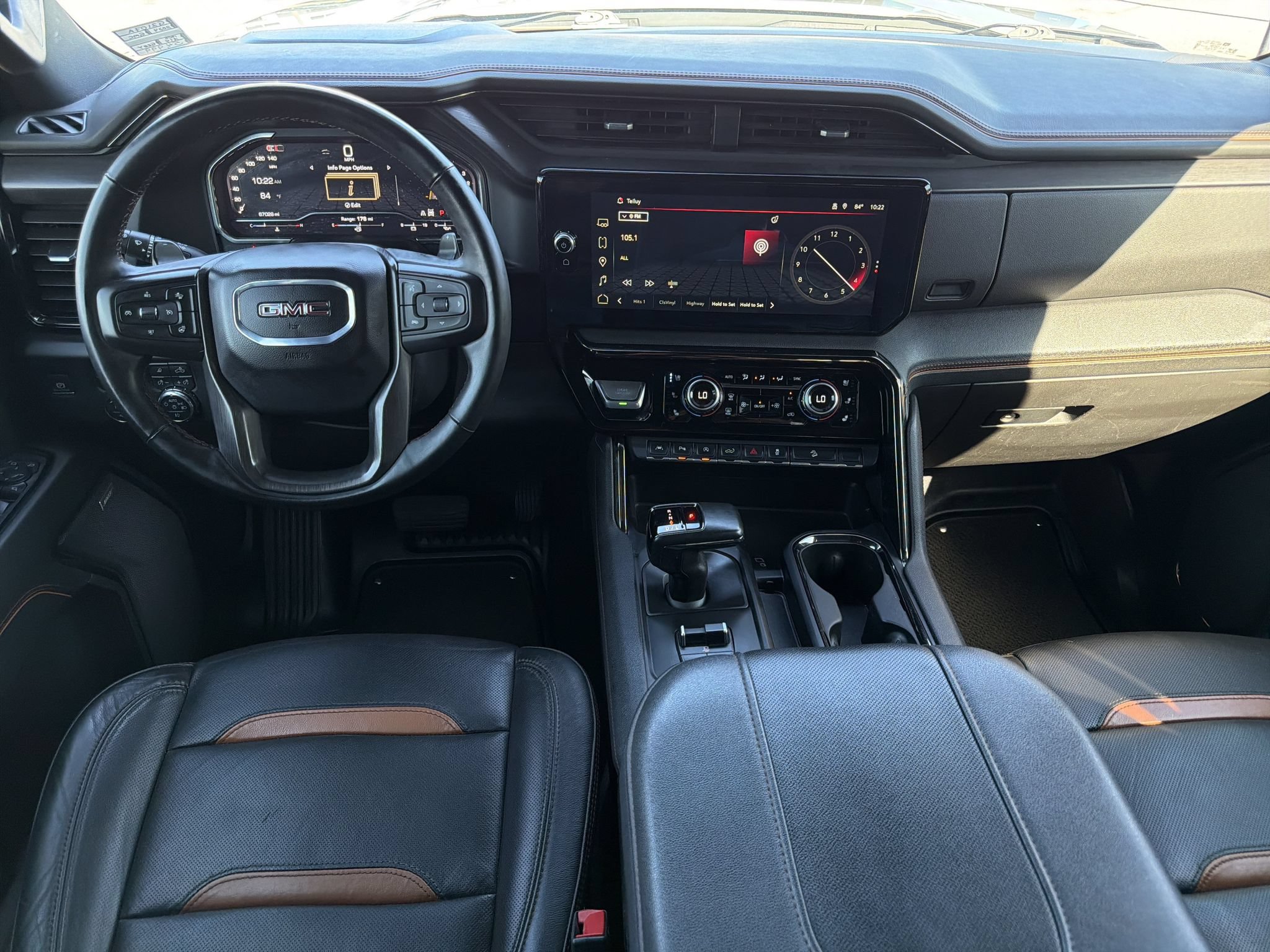 Used 2024 GMC Sierra 1500 AT4 w/ AT4 Preferred Package AWD/4WD image 2
